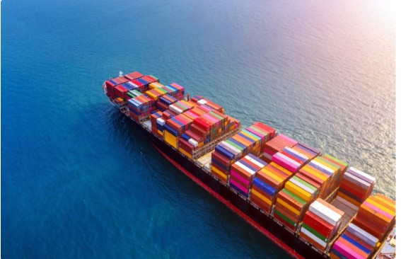 Break-Bulk vs Container Shipping: Which One Saves You More?